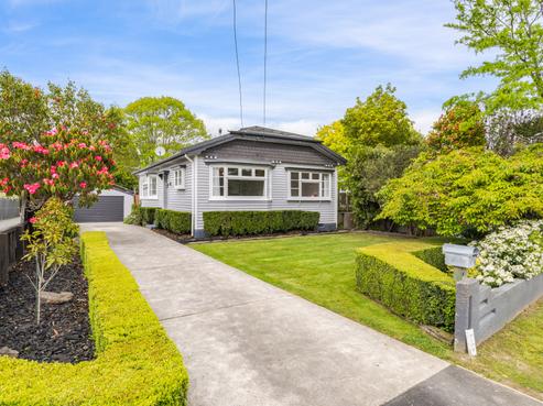 15 Aorangi Road, Bryndwr