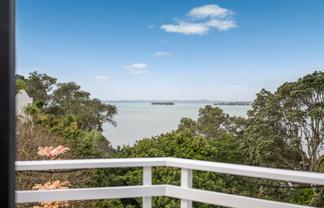 16 Tainui Road, Cockle Bay