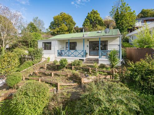 90 Russell Street, Stepneyville