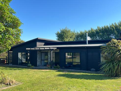 235D Watershed Road, Bunnythorpe