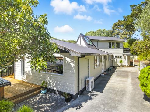 92 Leinster Avenue, Raumati South