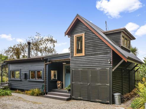 17 Moana Street, Aramoana