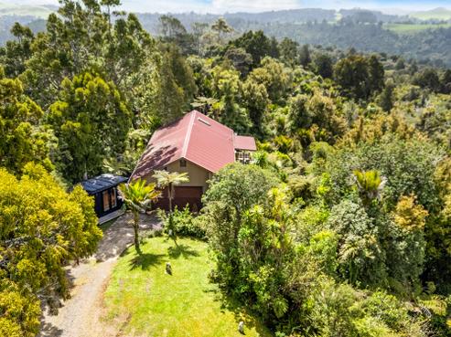 152 Caton Road, Waitakere
