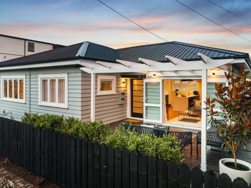 111 Kiwi Road, Point Chevalier