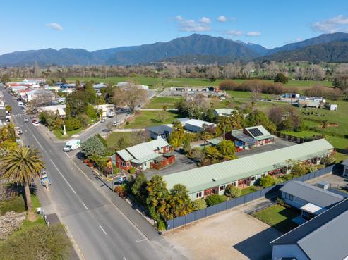87 Commercial Street, Takaka