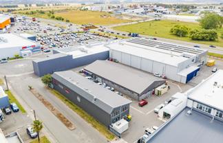 Split income investment modern - freehold asset