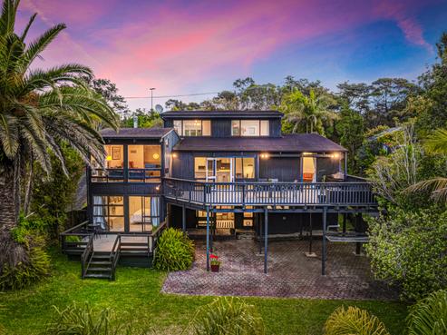257 Golf Road, Titirangi