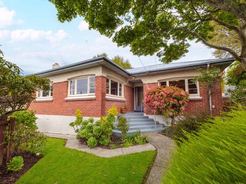 2A Bruce Street, Roslyn