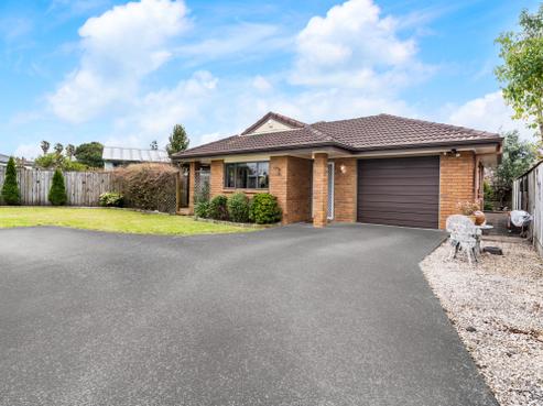 291 Mahia Road, Weymouth