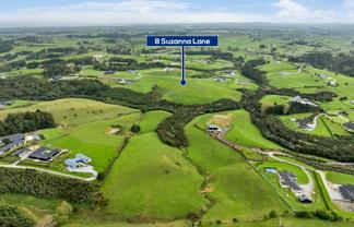 8 Suzanna Lane, Ramarama