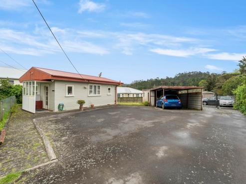 697A Swanson Road, Swanson