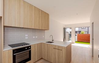 27/124 Taylors Road, Mount Albert