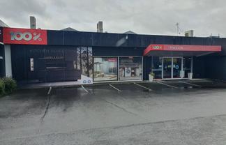 Showroom Gill Street For Lease