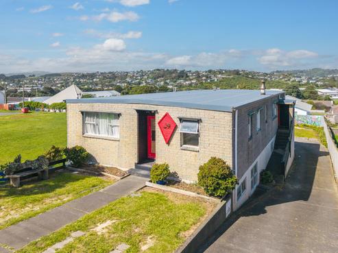 8 Tuki Street, Titahi Bay