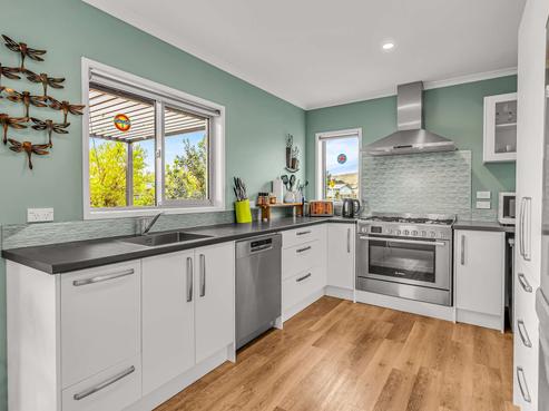 337 Harbour Drive, Matarangi