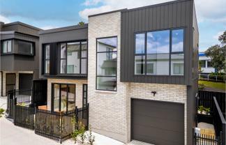 10B Agathis Avenue, Mairangi Bay