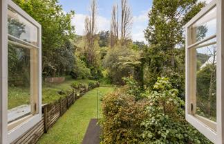 200 Saint Patricks Row, Thames