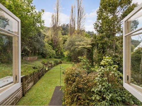 200 Saint Patricks Row, Thames