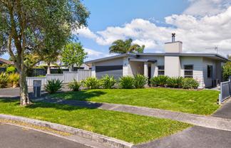 3 Pohutukawa Grove, Lytton West