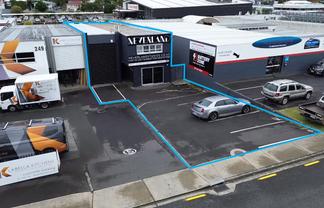 Road Front Industrial, Ample Off-street Parking