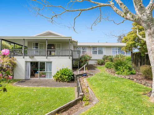 27 Hand Road, Helensville