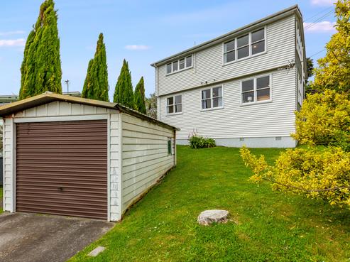 17 Aparangi Crescent, Elsdon