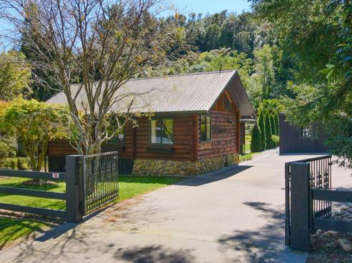 16 Tombleson Road, Lake Rotoma