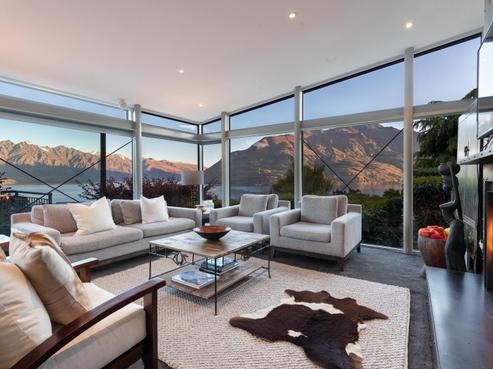 6 Whitbourn Place, Fernhill/Sunshine Bay