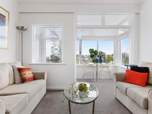 18/90 Remuera Road, Remuera