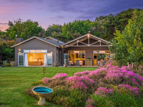 893 Takatu Road, Tawharanui Peninsula