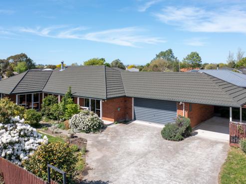 9 Hewitts Road, Woodend