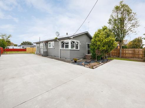 510 Pioneer Highway, Highbury