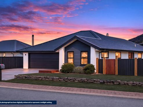 18 Swan Street, Lake Hawea