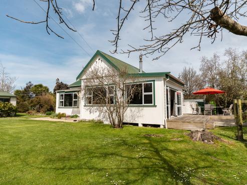37 North Branch Road, Milton