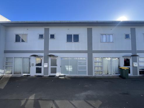 2/13B Lovell Court, Rosedale