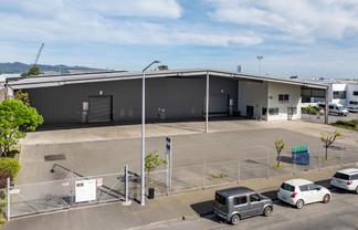 Hornby Warehouse with Canopy & Yard - Sublease 