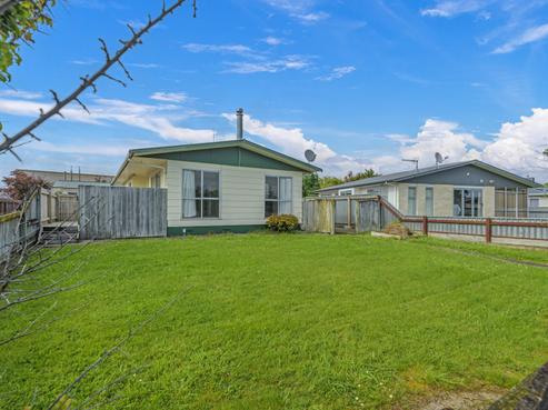 40 Geraldine Crescent, Cloverlea