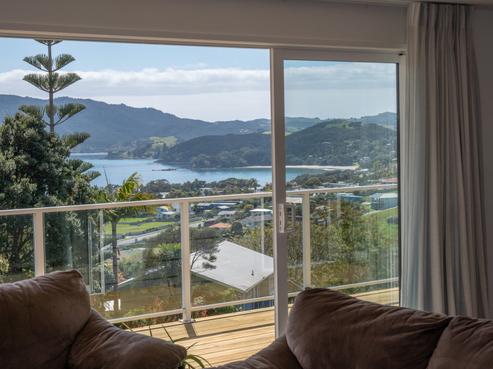 5 Eagles Way, Cable Bay