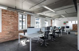 BOUTIQUE CHARACTER NEWMARKET OFFICE | 230M²