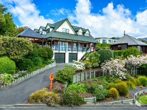 5 Petworth Place, Westmorland
