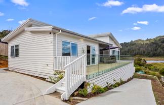 128 Rangituia Street, Whangamata