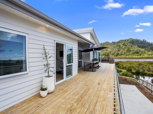 128 Rangituia Street, Whangamata