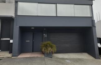 Modern Uptown Office Opportunity