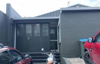 City Fringe Character Gem