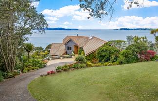 47 Puriri Place, Sandspit