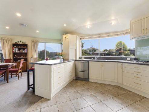 7 Ashbury Street, Stoke
