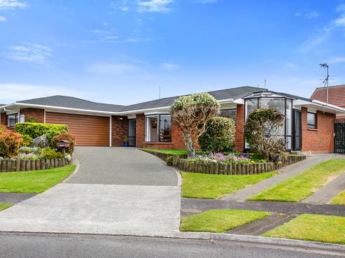9 Boulevard Drive, Merrilands