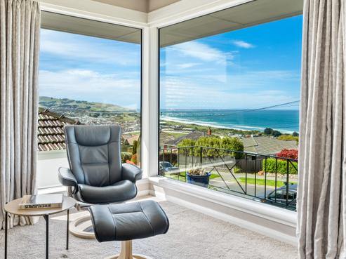 148 Easther Crescent, Kew