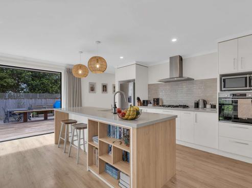 7 Thomas Way, Brightwater
