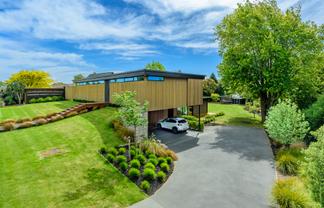 150 North Belt, Lincoln